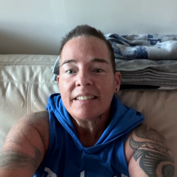 Meet your Posher, Lisa - Picture 5 of 5